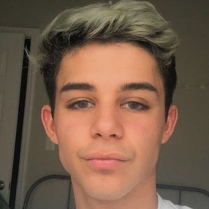 Meet your Posher, Justin